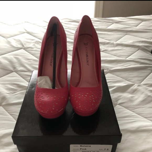 JustFab Heels - Picture 1 of 4